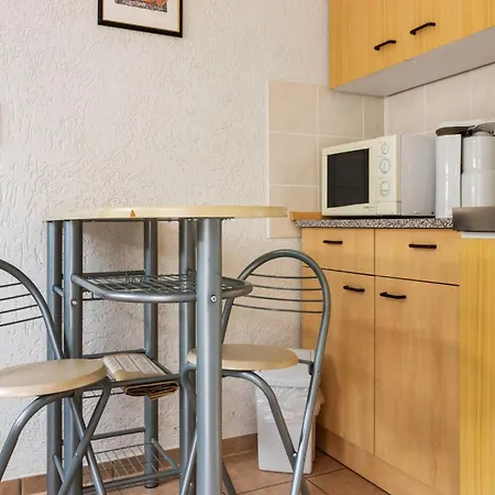 Nature Escape In Apartment